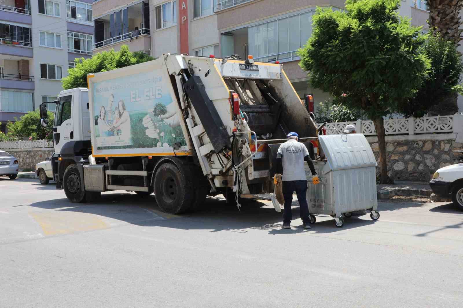 Mudanya’da bir ayda 5 bin ton evsel atık toplandı
