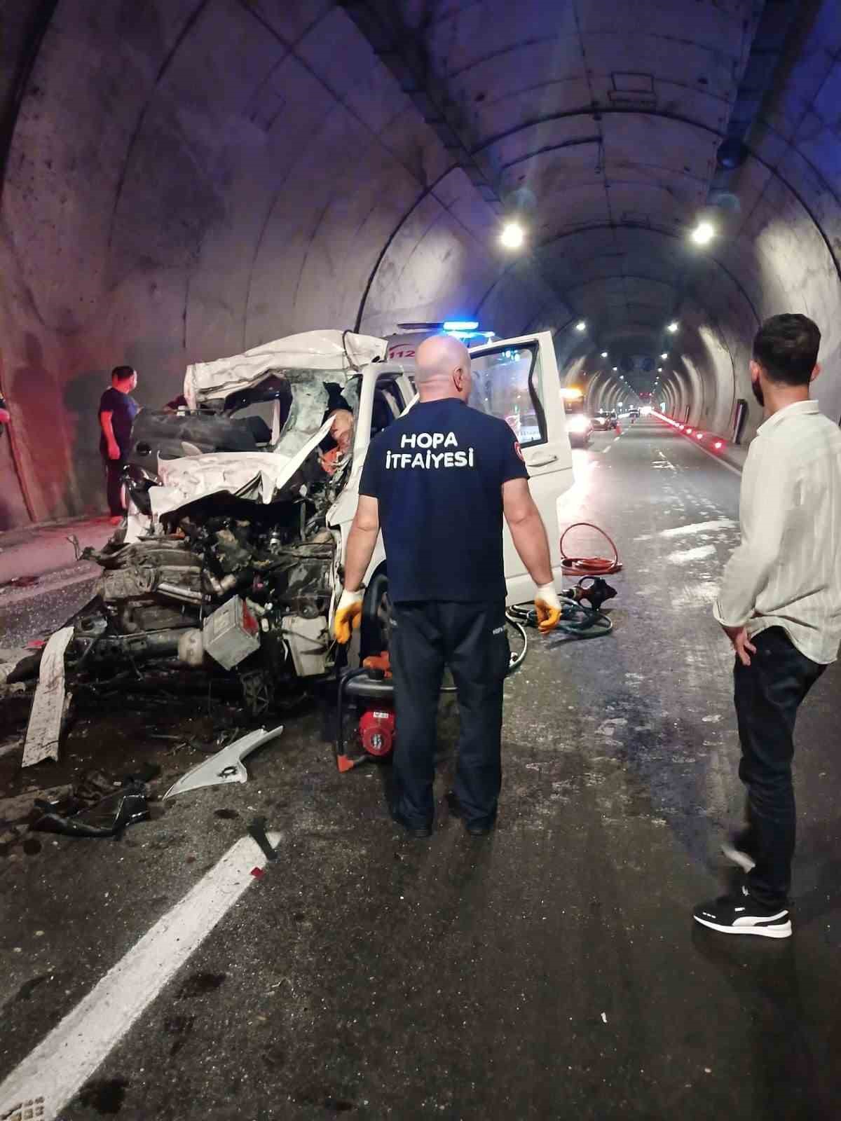 Cankurtaran Tünelinde kaza: 1 ölü
