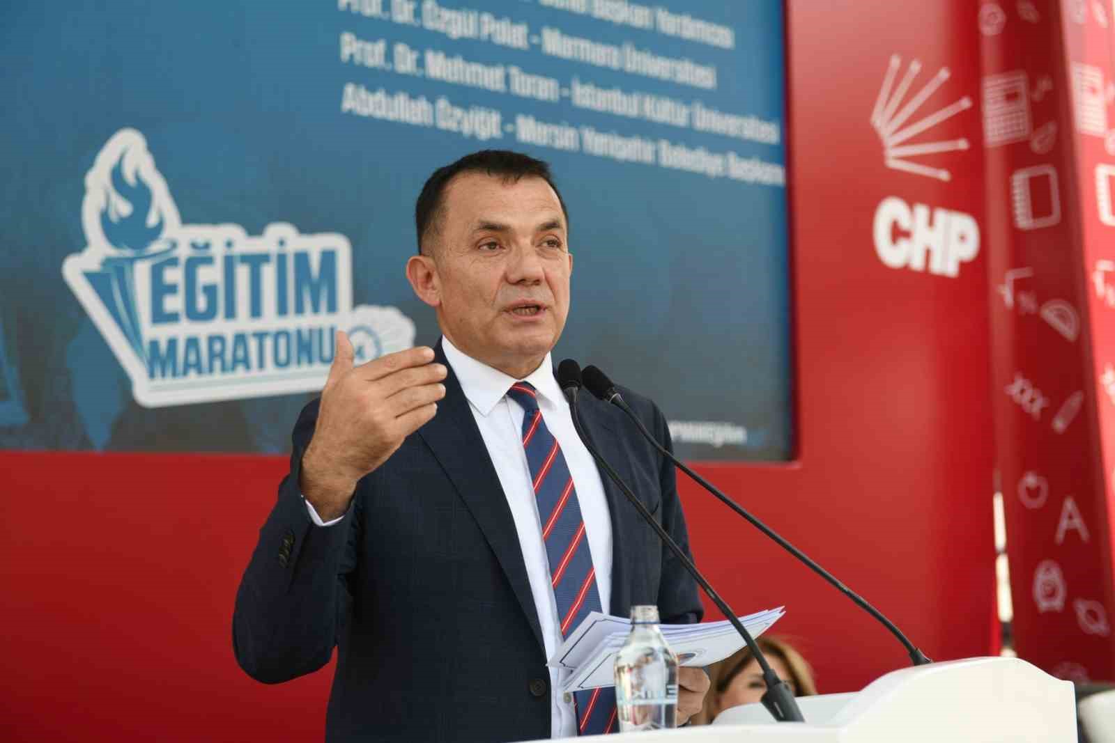 Özyiğit, Türkiye’de model olan projeyi Eğitim Maratonunda anlattı
