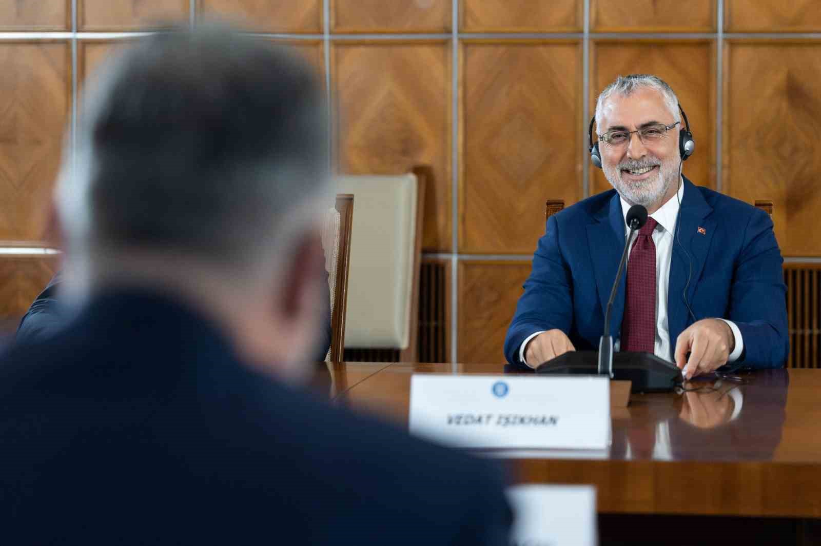 Bakan Işıkhan, Romanya’da Ortak Çalışma Grubu 1. Toplantısı’na katıldı
