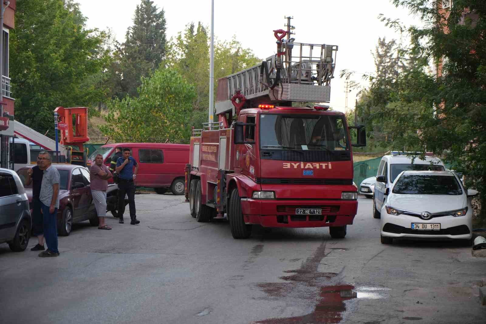 Edirne’de bakım ve onarım servisi alevlere teslim oldu
