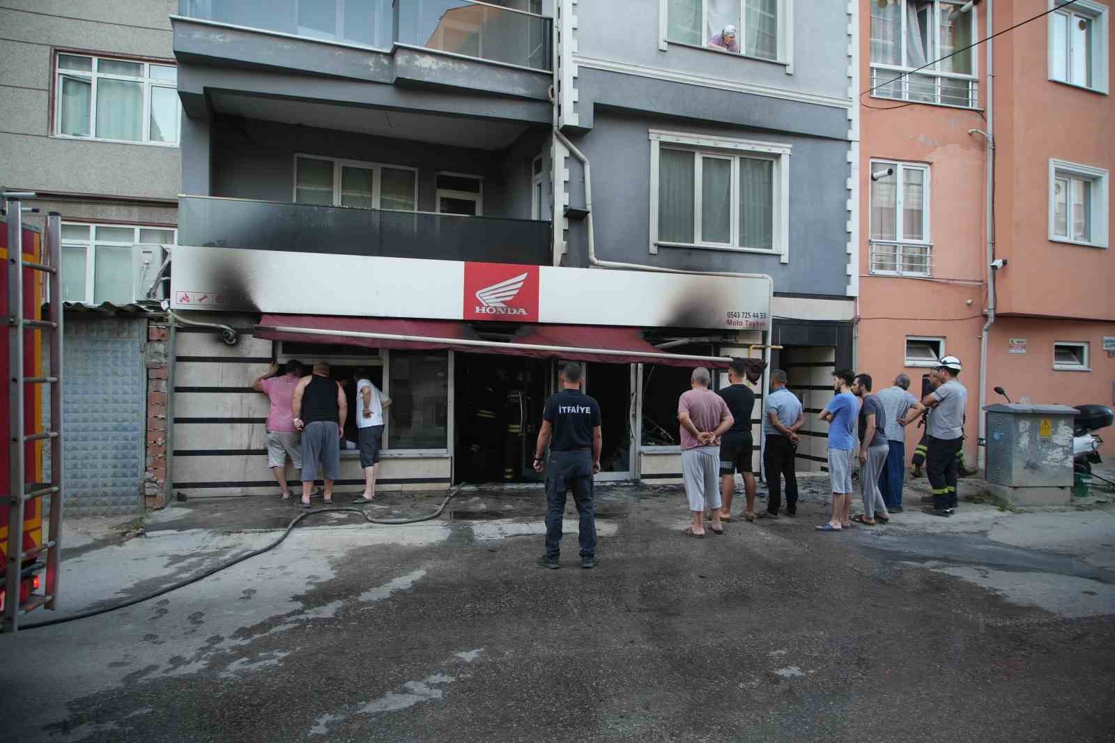 Edirne’de bakım ve onarım servisi alevlere teslim oldu
