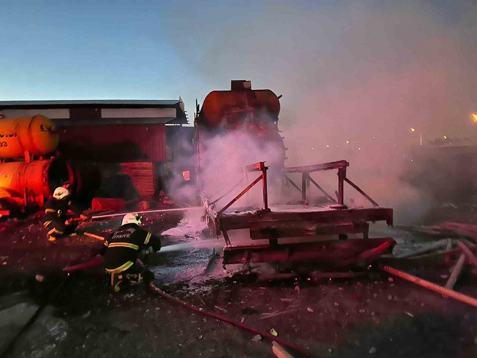 Kahramanmaraş’ta iş yeri yangını
