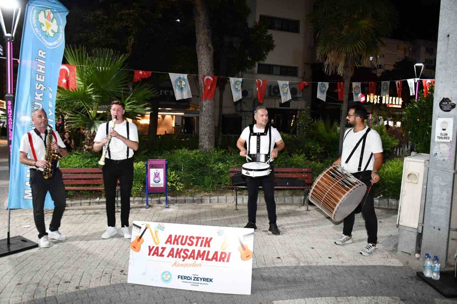 Manisa’da ‘Akustik Yaz Akşamları’ başladı
