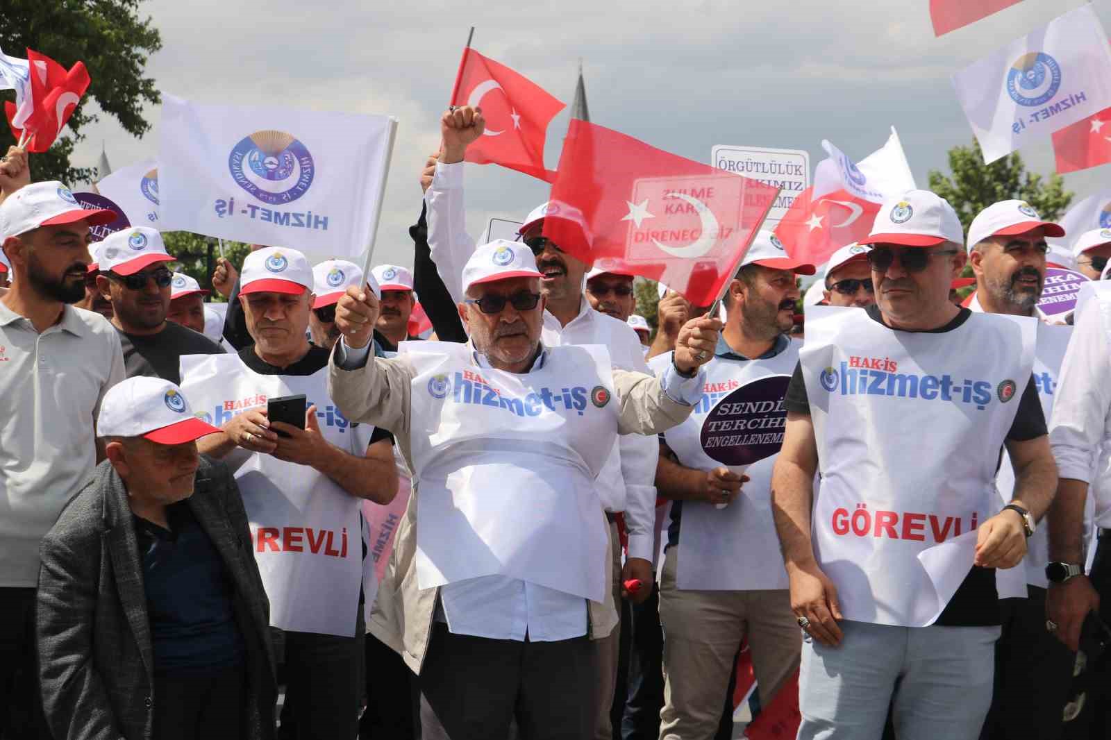 İşçiler BBP’li Başkanı protesto etti
