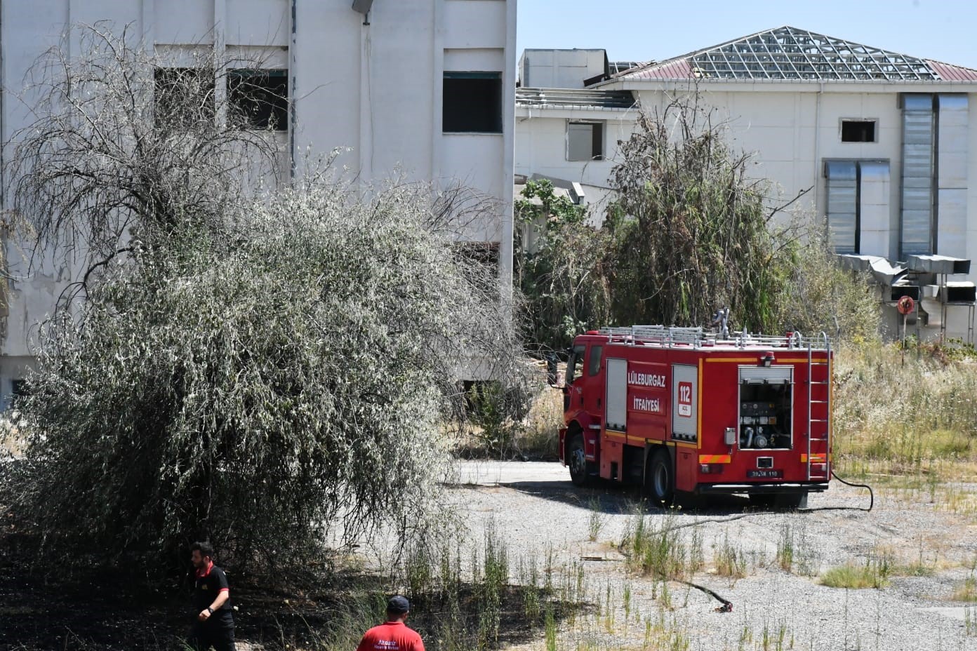 Kırklareli’nde eski hastane bahçesinde yangın
