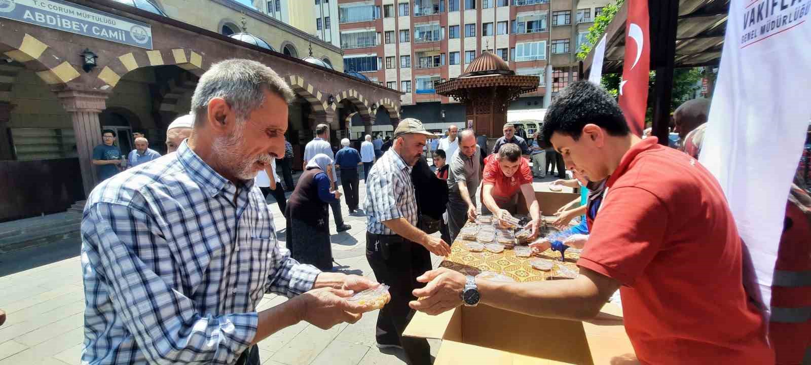 Tokat’ta Muharrem Ayı coşkusu: 5 camide aşure dağıtıldı
