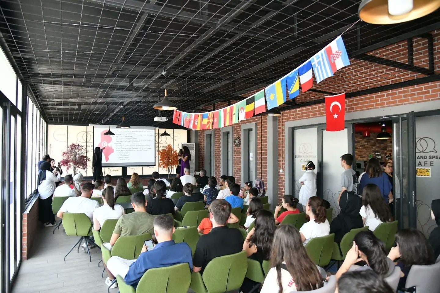 Learn and Speak Cafe’de Kültür Günleri başladı
