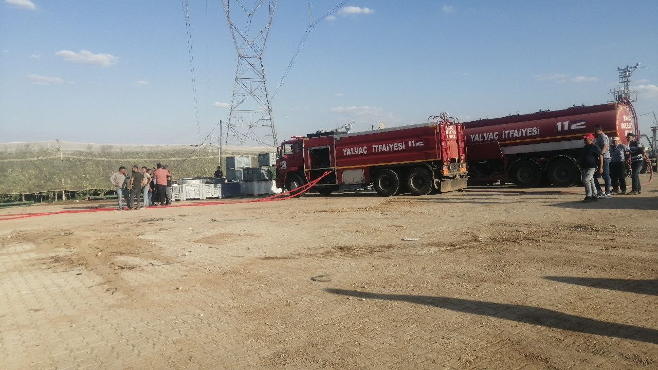 Isparta’da gübre deposunda çıkan yangın söndürüldü
