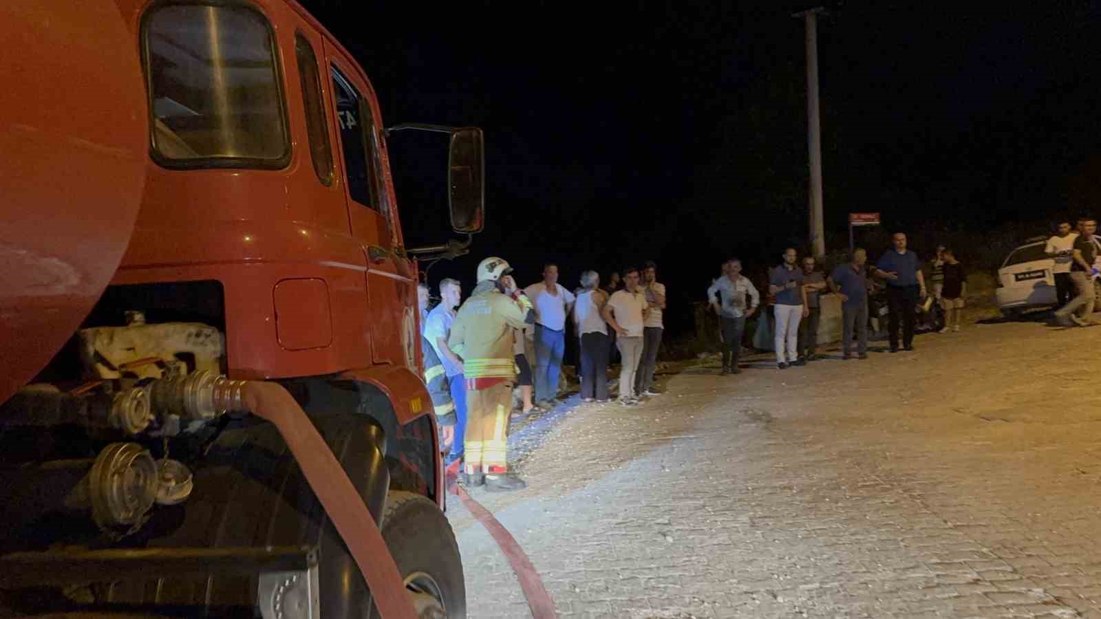 Düzce’de örtü yangını büyümeden söndürüldü
