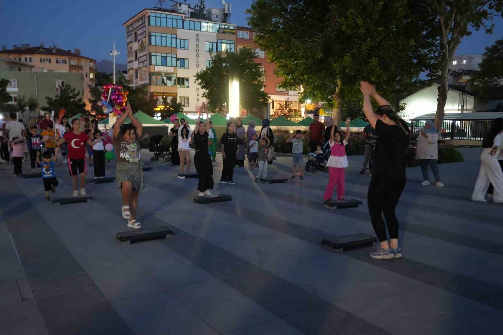 Niğde’de Spor Festivali ve Niğde Yarı Maratonu etkinliği başladı
