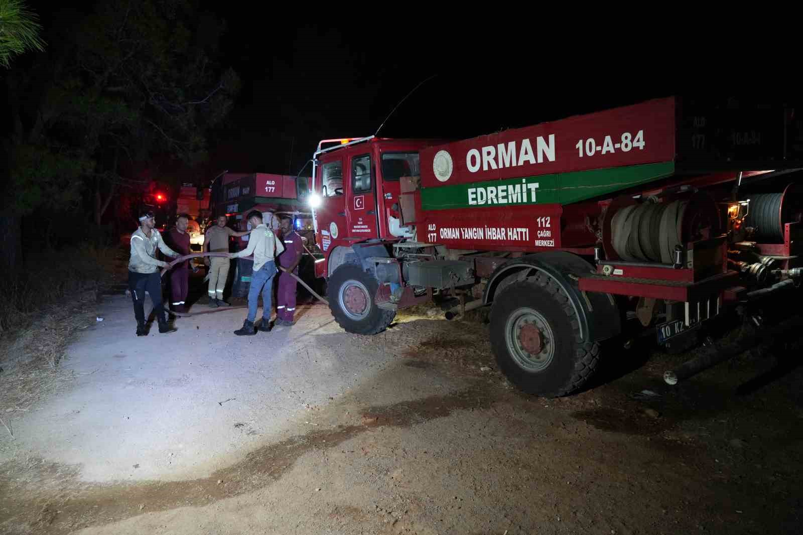 Ayvalık’taki orman yangını kontrol altına alındı
