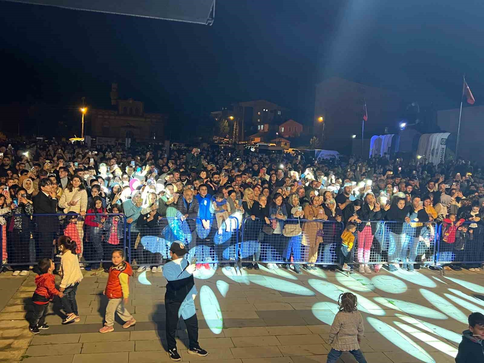 Sarıkamış Yaz Festivali’ne yoğun ilgi
