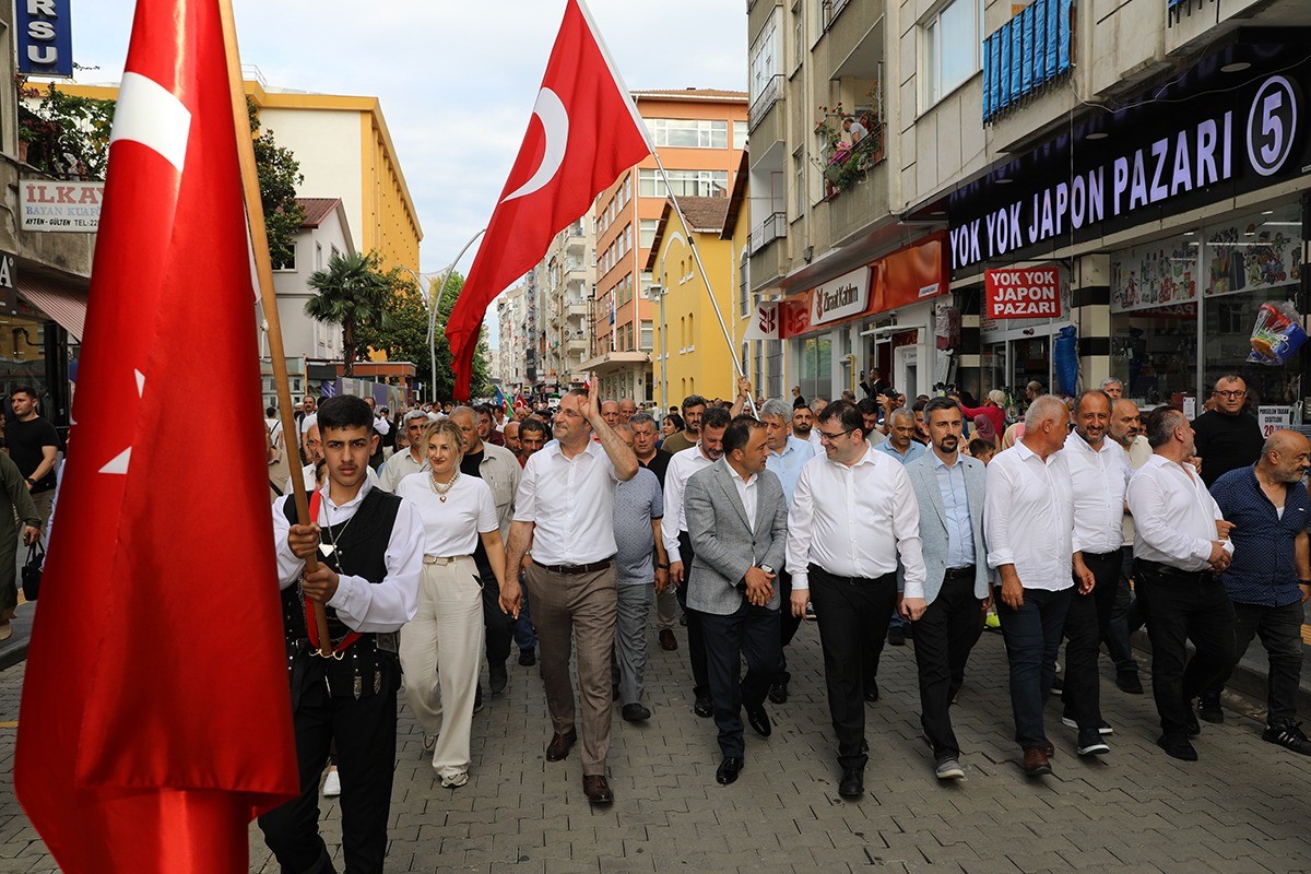 Akçaabat’ta Öykü Gürman rüzgarı
