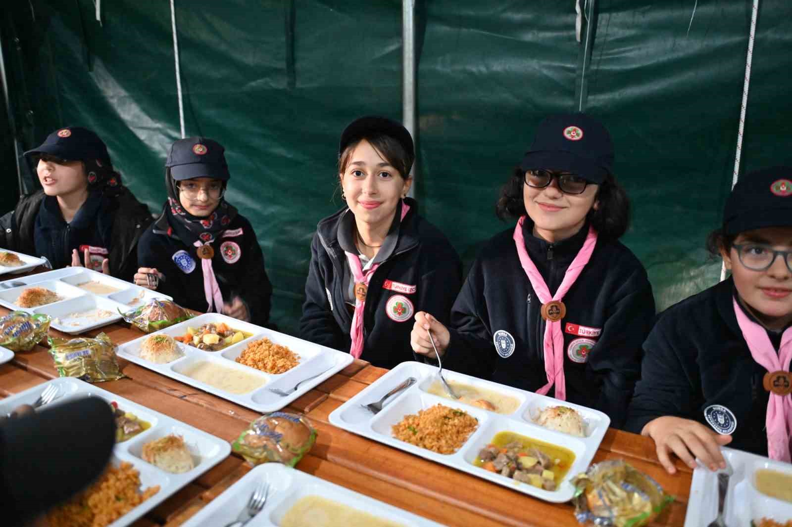 Gençlere doğayla iç içe kamp fırsatı
