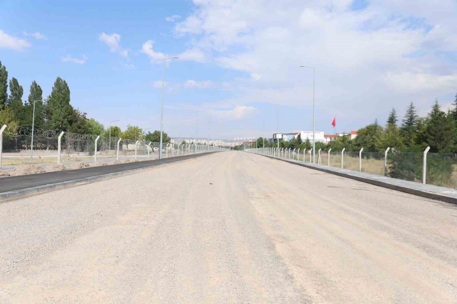 Melikgazi’den şehrin trafik yükünü alacak yeni yol
