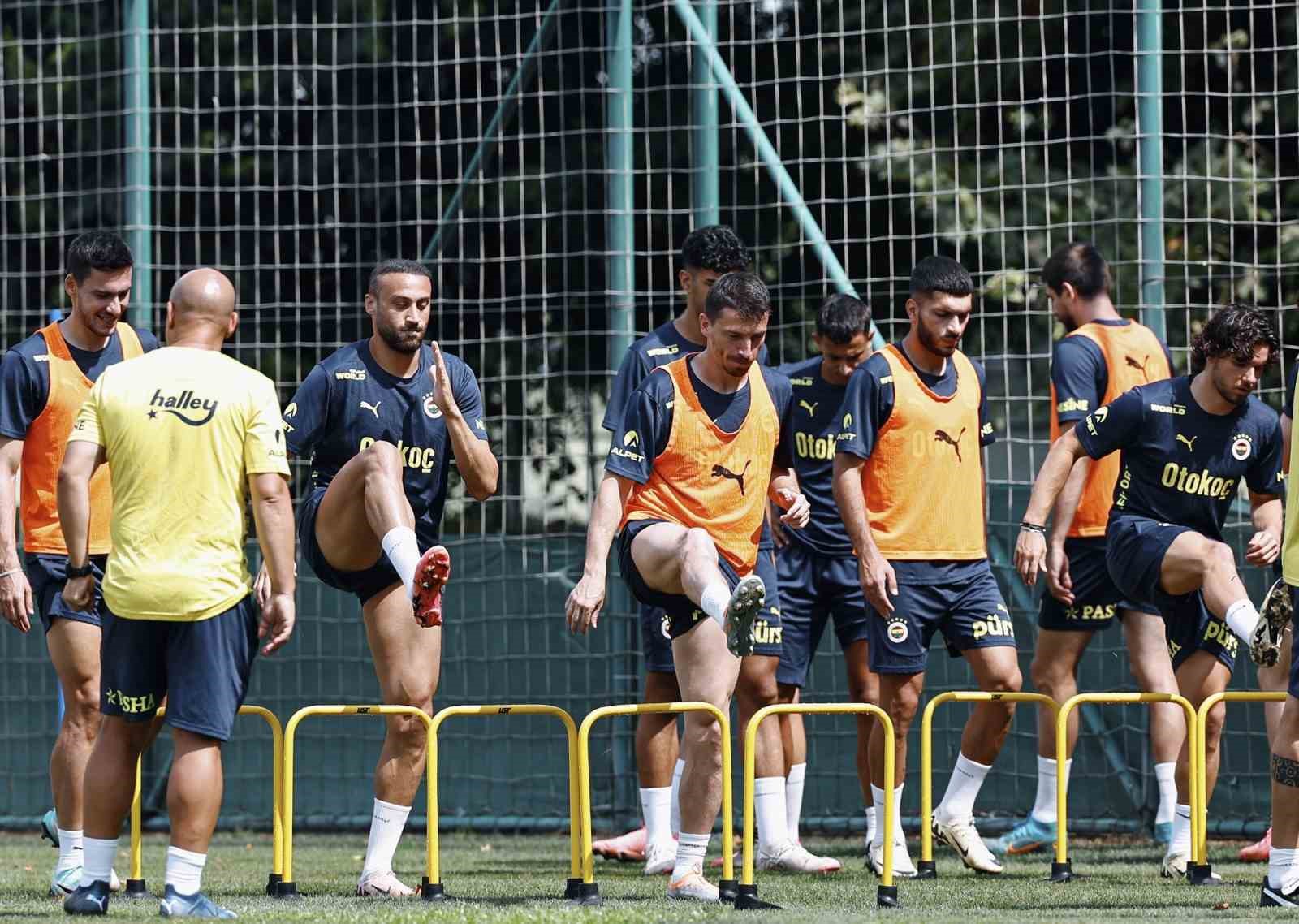 Fenerbahçe, Lugano maçı hazırlıklarını sürdürdü
