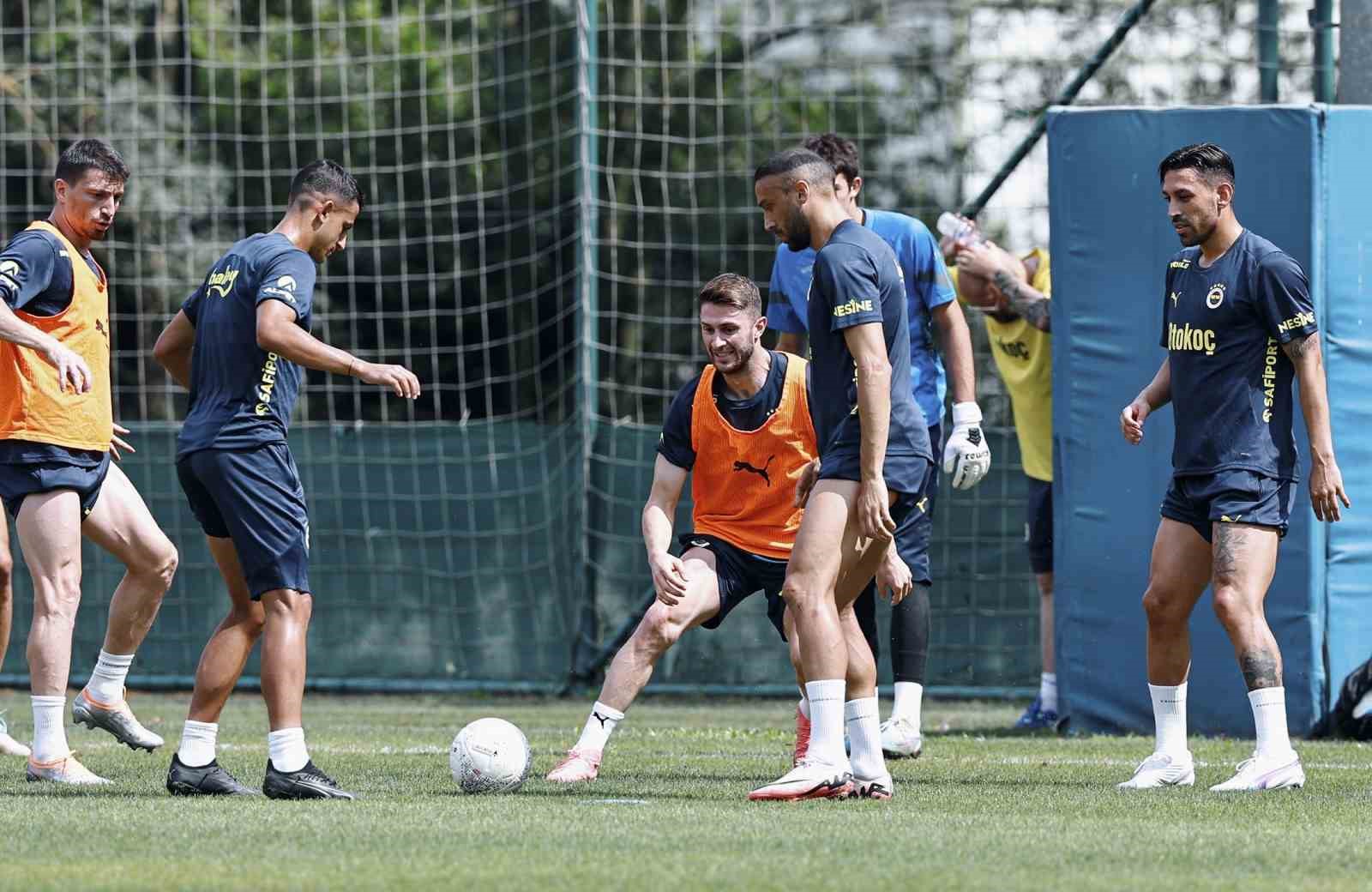 Fenerbahçe, Lugano maçı hazırlıklarını sürdürdü
