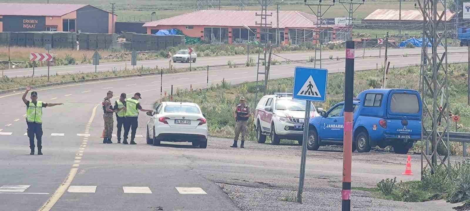 Kars’ta jandarmadan ‘huzur’ uygulması
