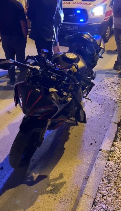 Burdur’da mazgaldan kaçmak isteyen motosikletli arkasında gelen motosikletle çarpıştı: 2 yaralı
