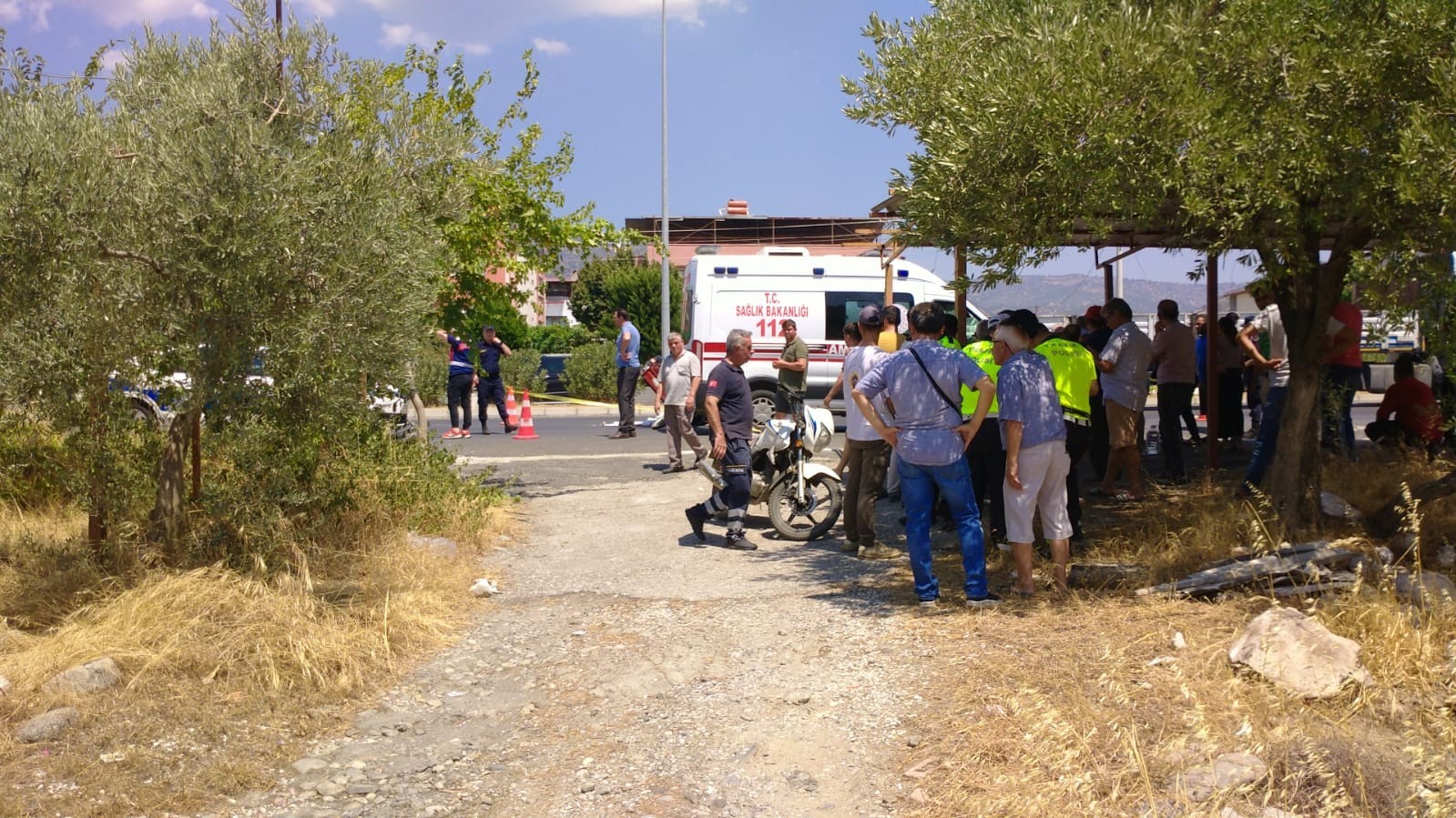 Kamyonla çarpışan motosikletin sürücüsü hayatını kaybetti
