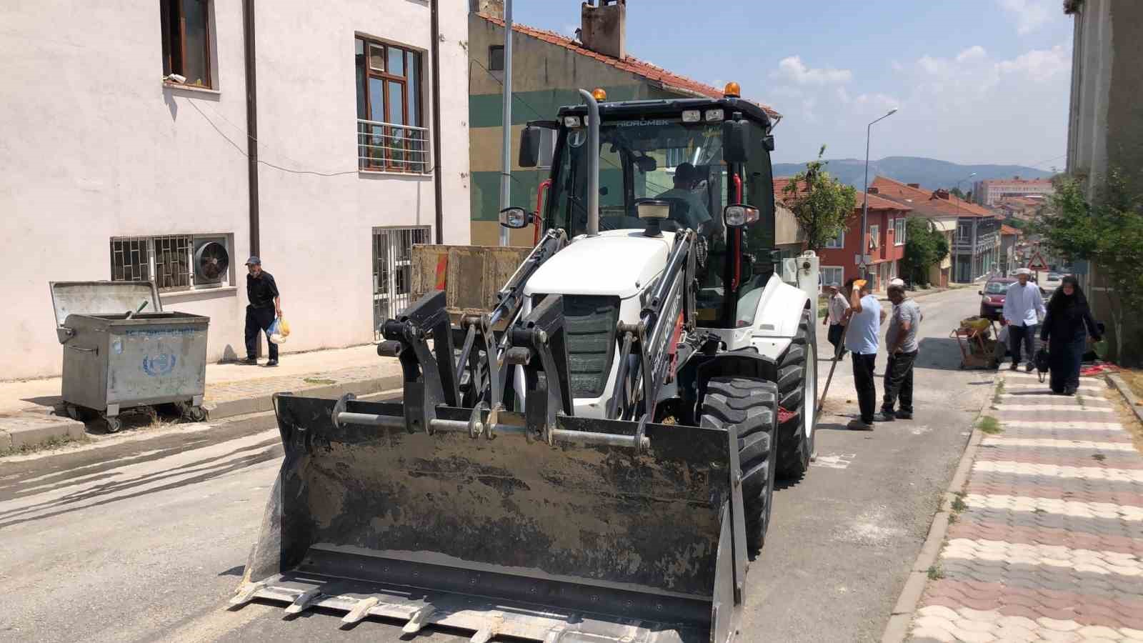 Bozüyük’te yağmur suyu hatları yenileniyor
