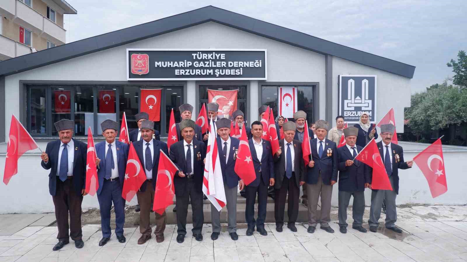 Kıbrıs gazilerinden övünç madalyası talebi
