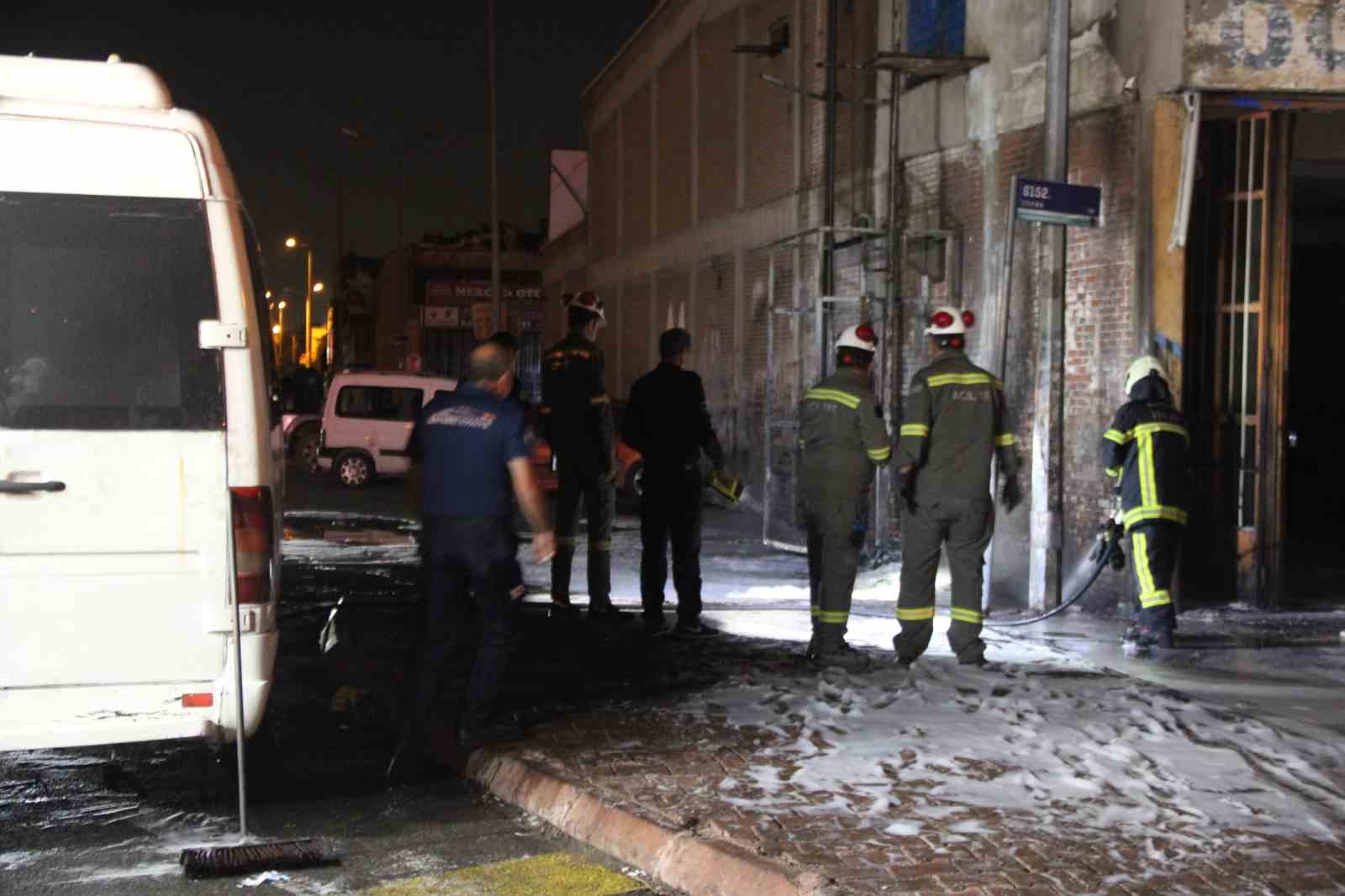 İşyerinin doğalgaz borusu patladı
