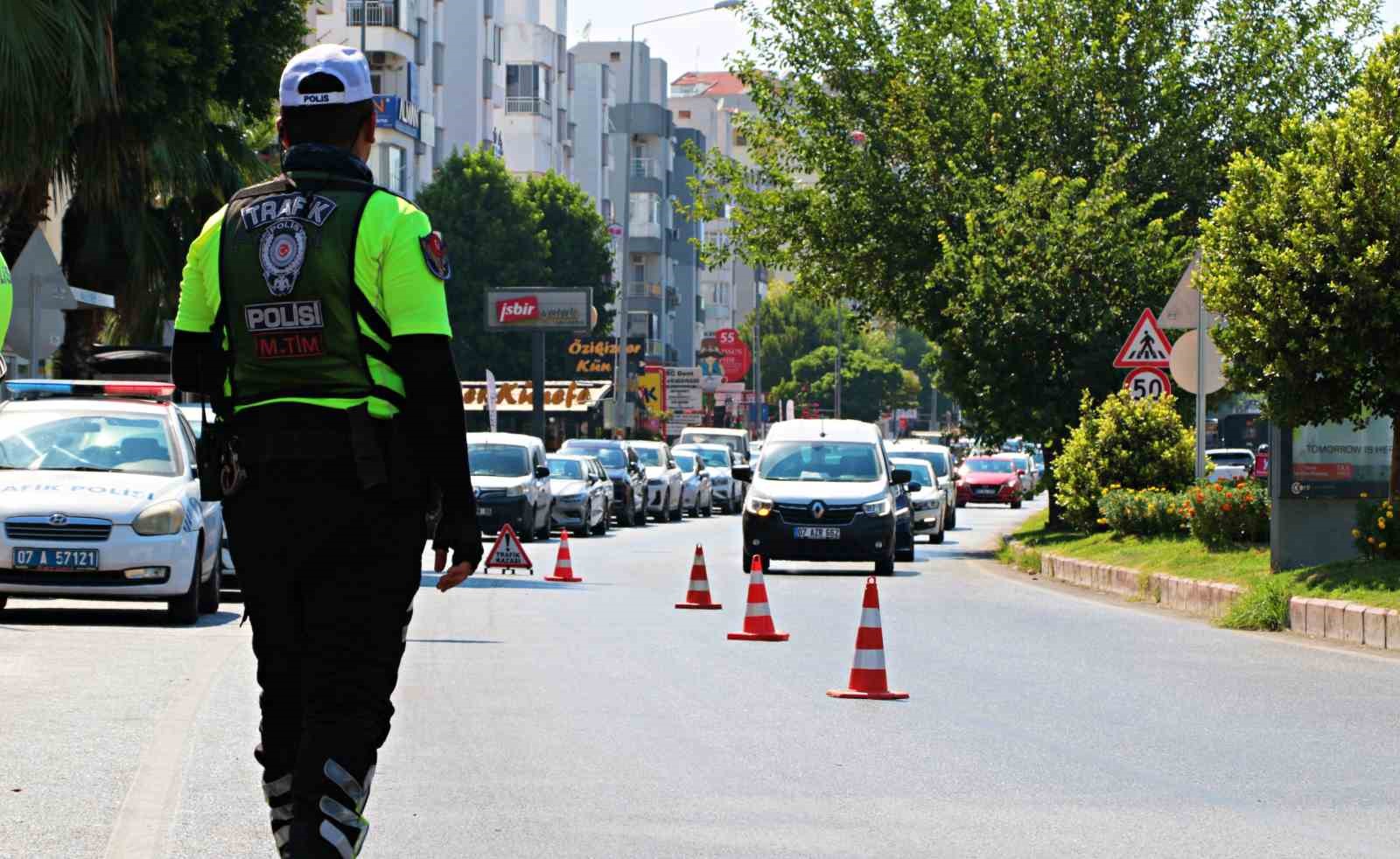 Trafik ekiplerinin havadaki gözünden kaçış yok
