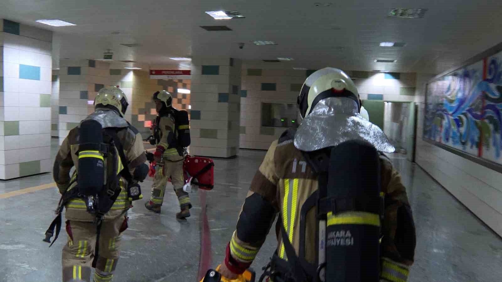 Ankara Büyükşehir Belediyesinin “Trende Yangın ve Yolcu Kurtarma Tatbikatı” gerçeğini aratmadı
