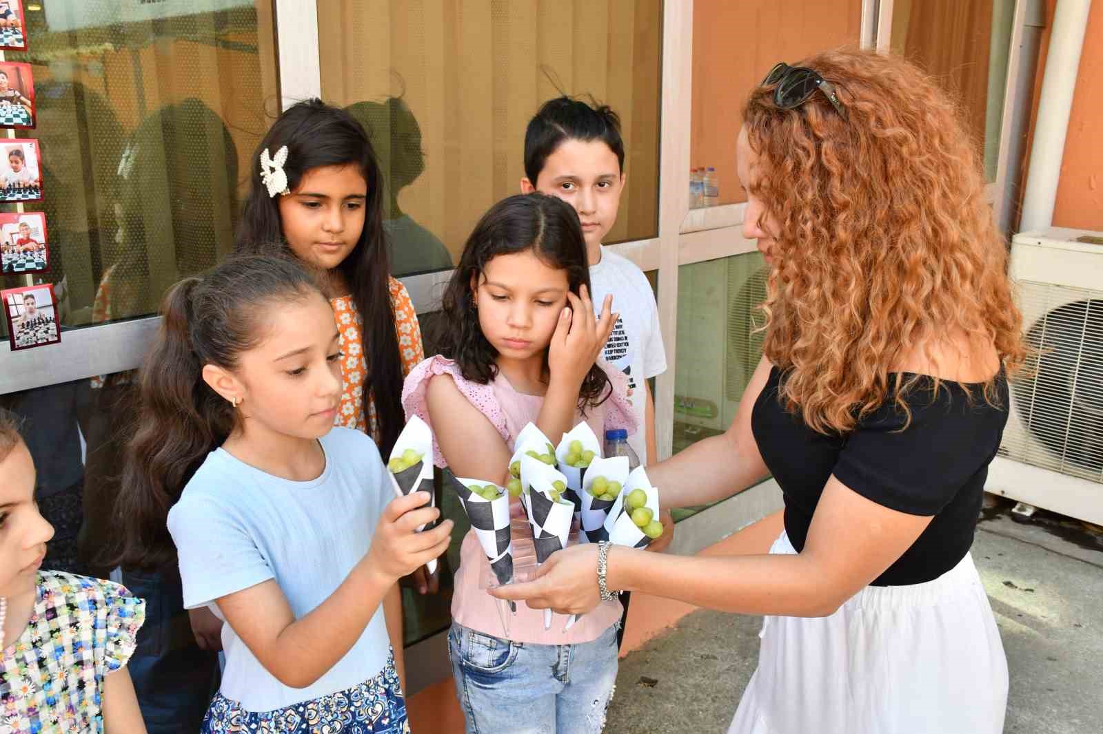 Manisalı çocuklar yazı dolu dolu geçiriyor
