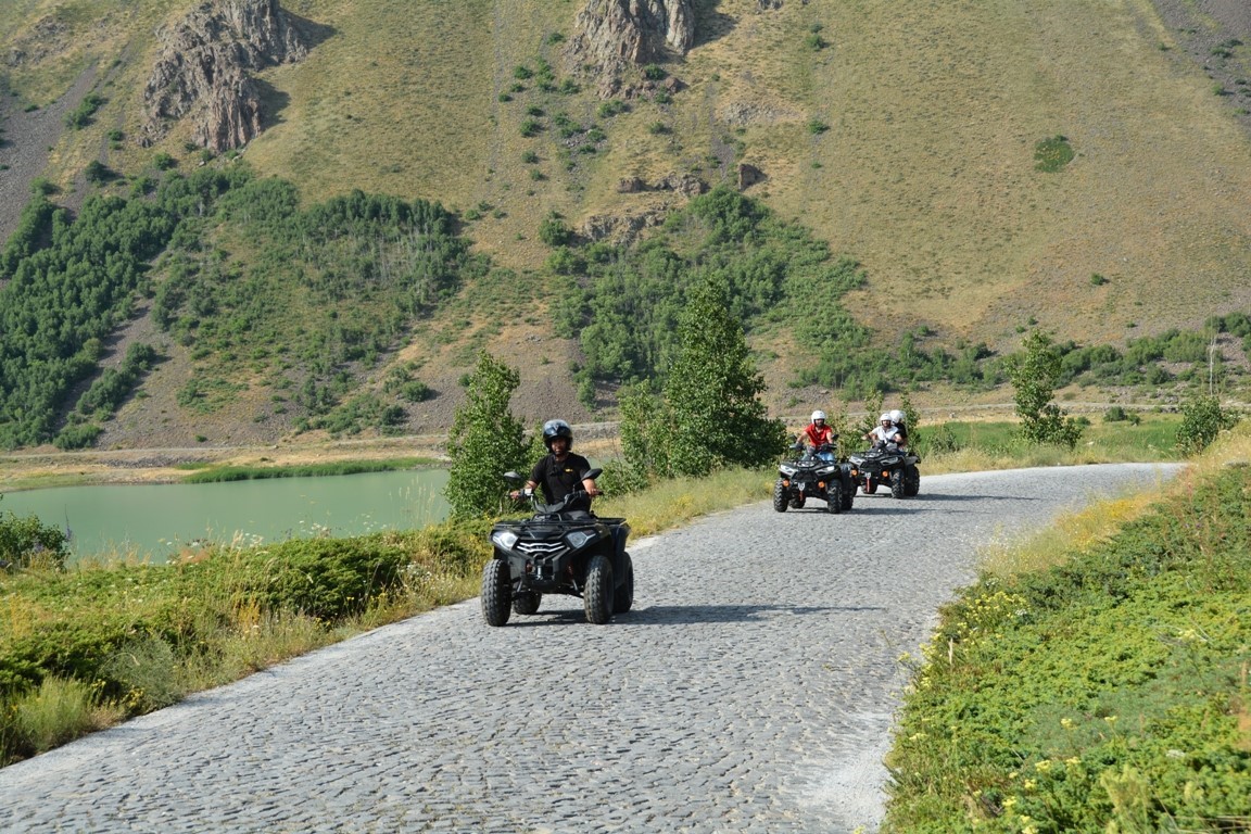 Doğa manzaralı ATV turları Nemrut turizmine hareket katıyor
