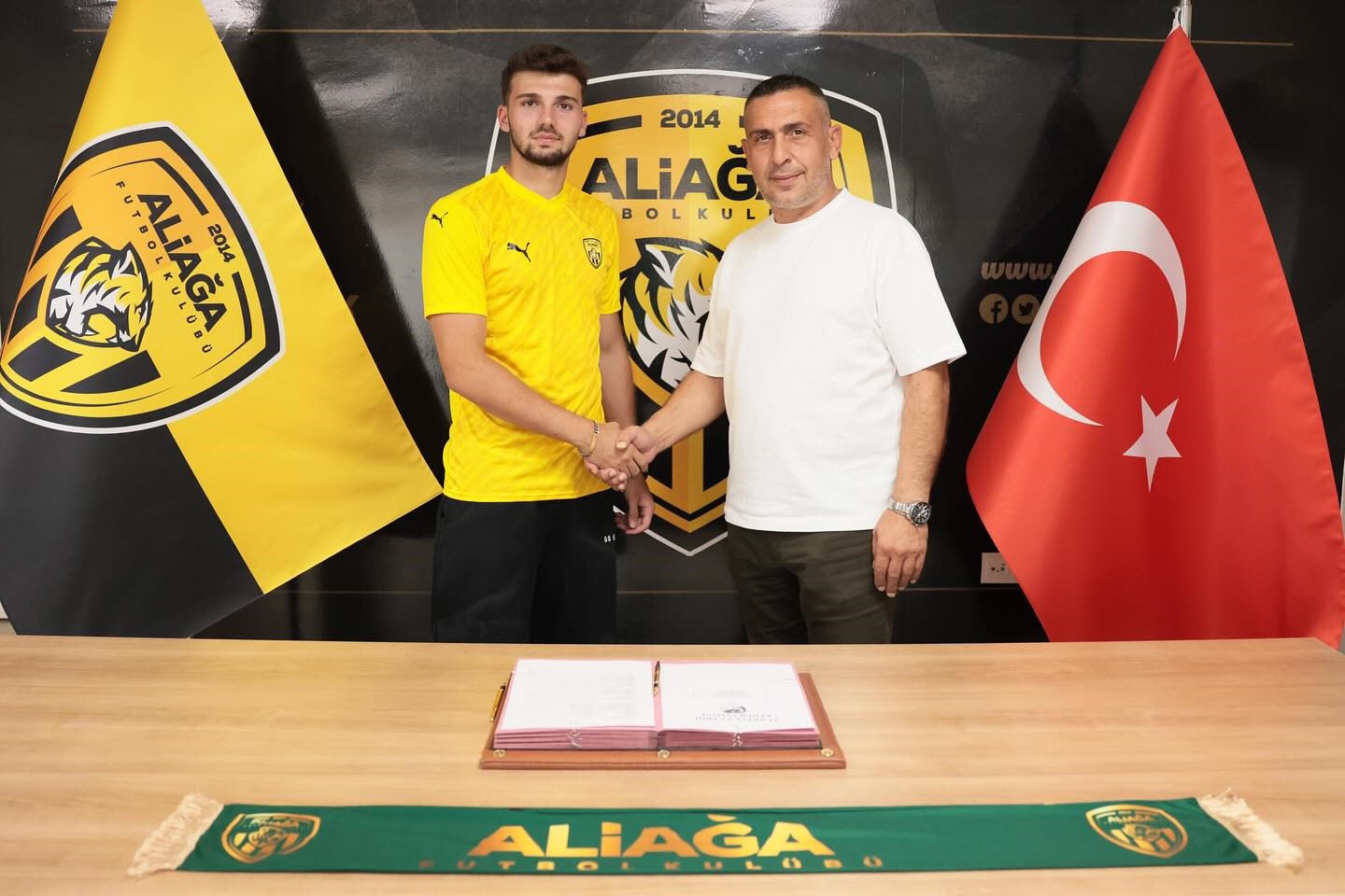 Aliağaspor FK, Eren Bayraktar’ı kadrosuna Kattı
