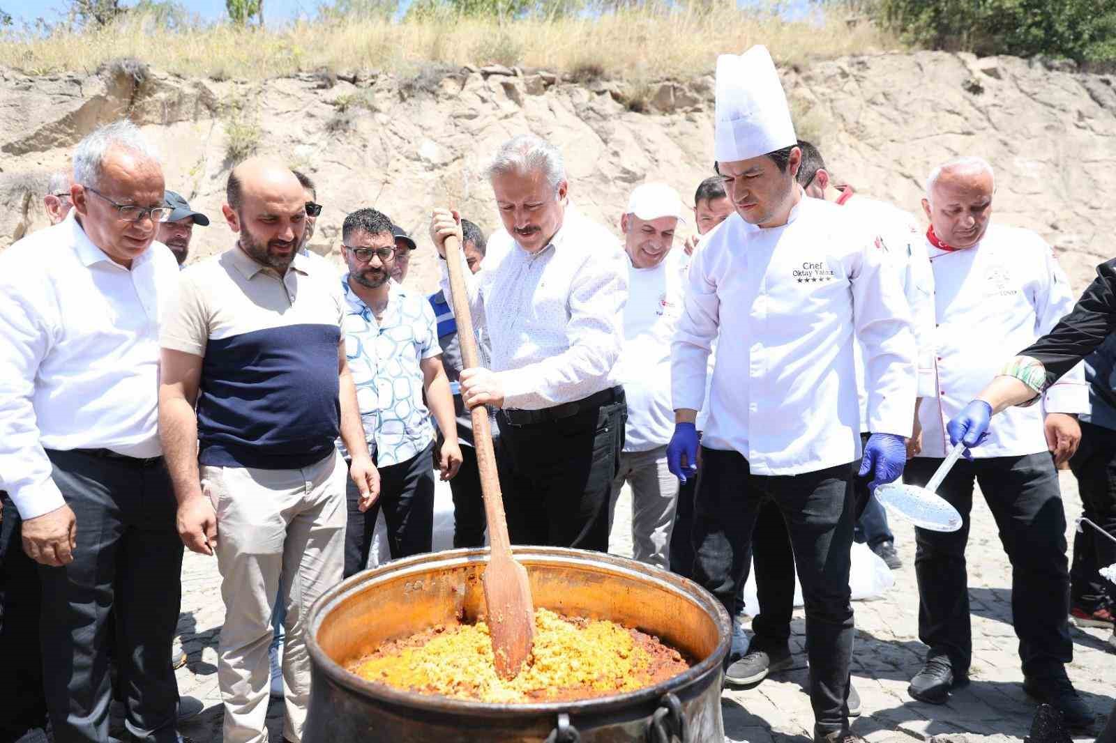 Mimarsinan Evliyalar ve Pilav Etkinliği’ne ilgi büyük
