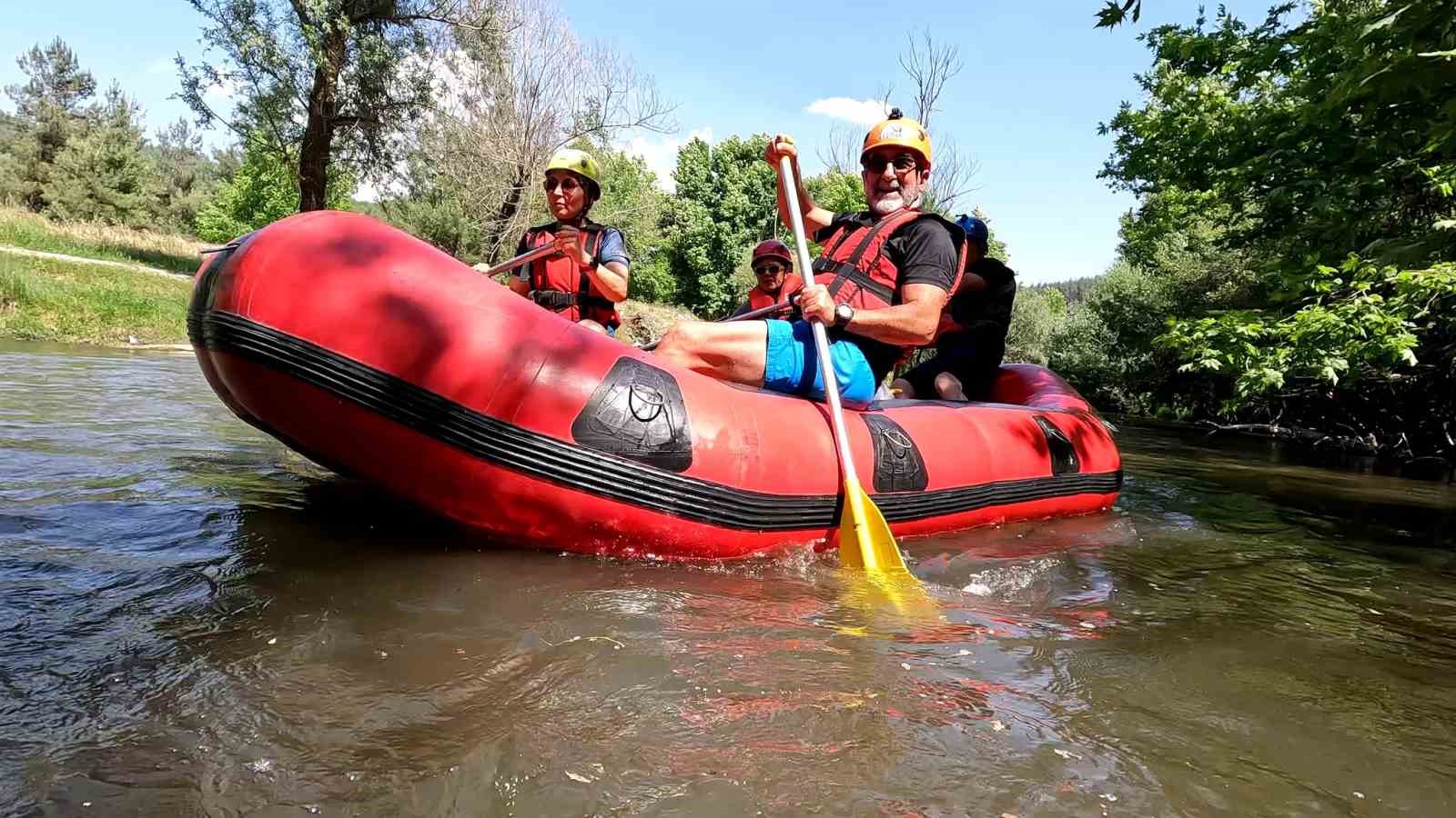 (Özel) Dağcıların nefes kesen rafting heyecanı
