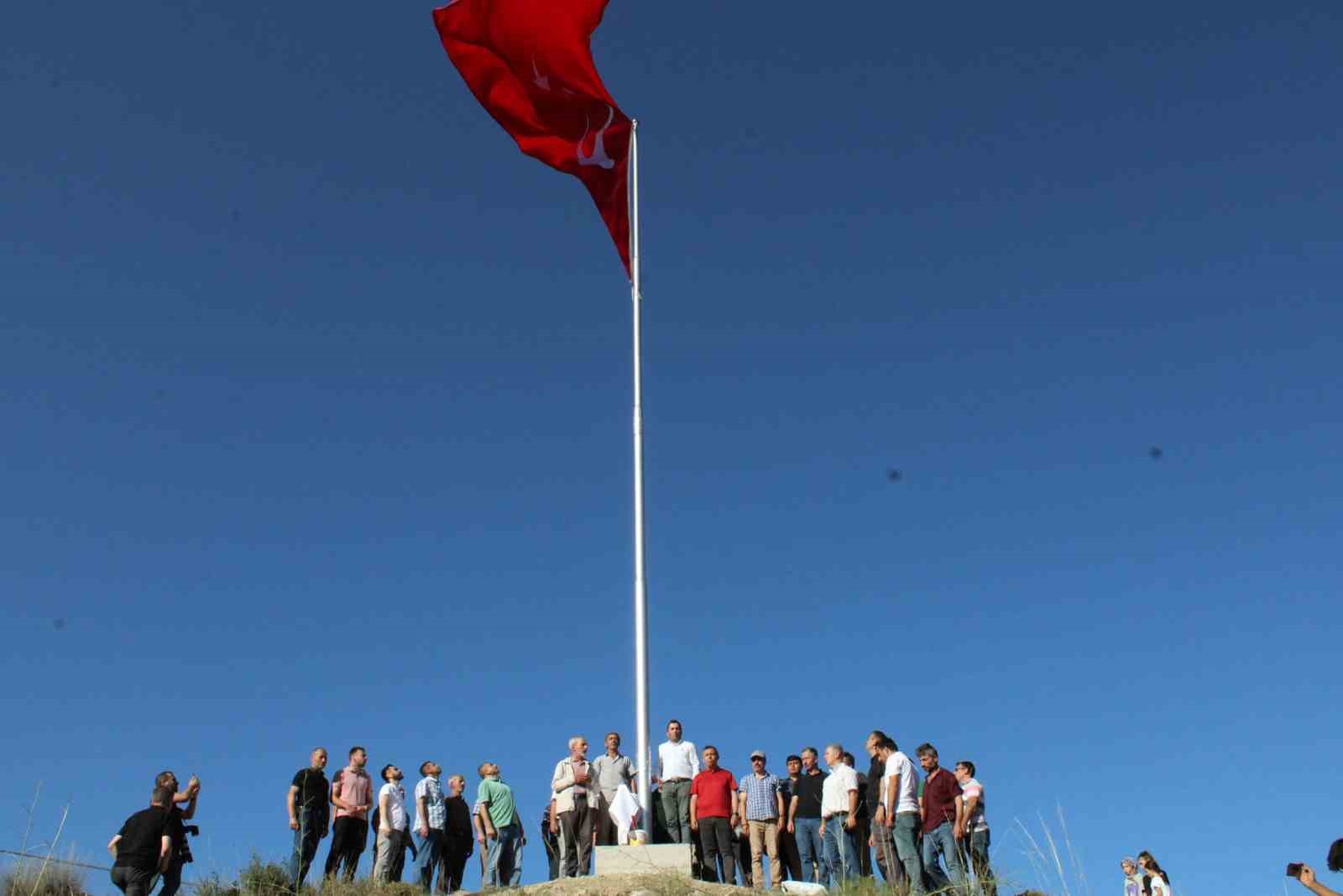 Şehit öğretmenlerin anısına anlamlı destek
