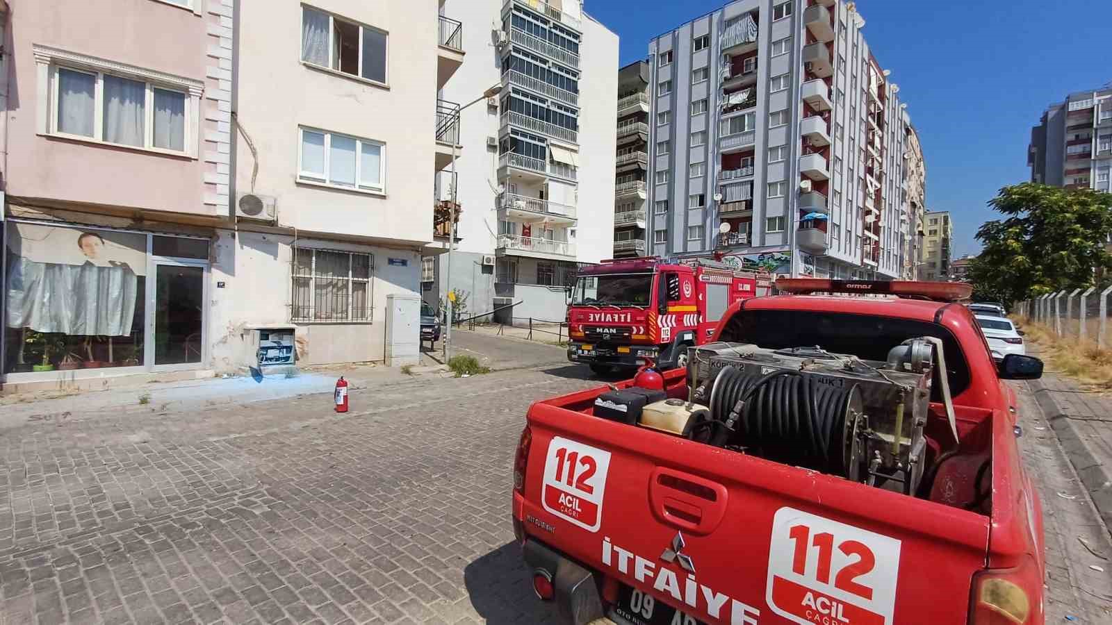 Elektrik trafosu Aydın sıcağına dayanamadı: Yangın büyümeden söndürüldü
