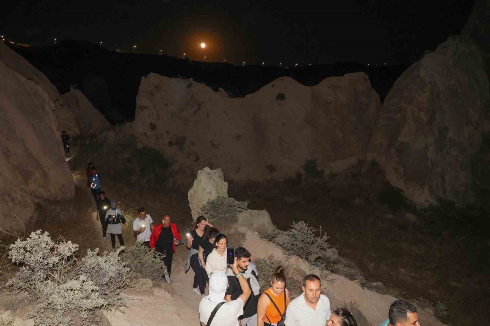 Nevşehir’de ’Dolunay Yürüyüşü’
