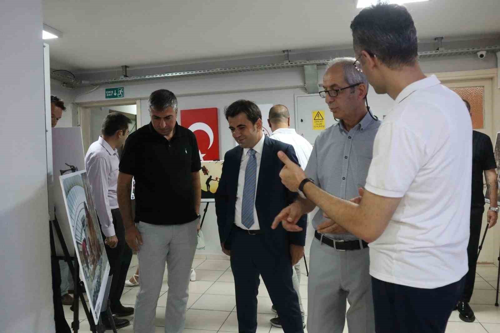 Denetimli serbestlik yükümlüleri Manisa’yı fotoğrafladı
