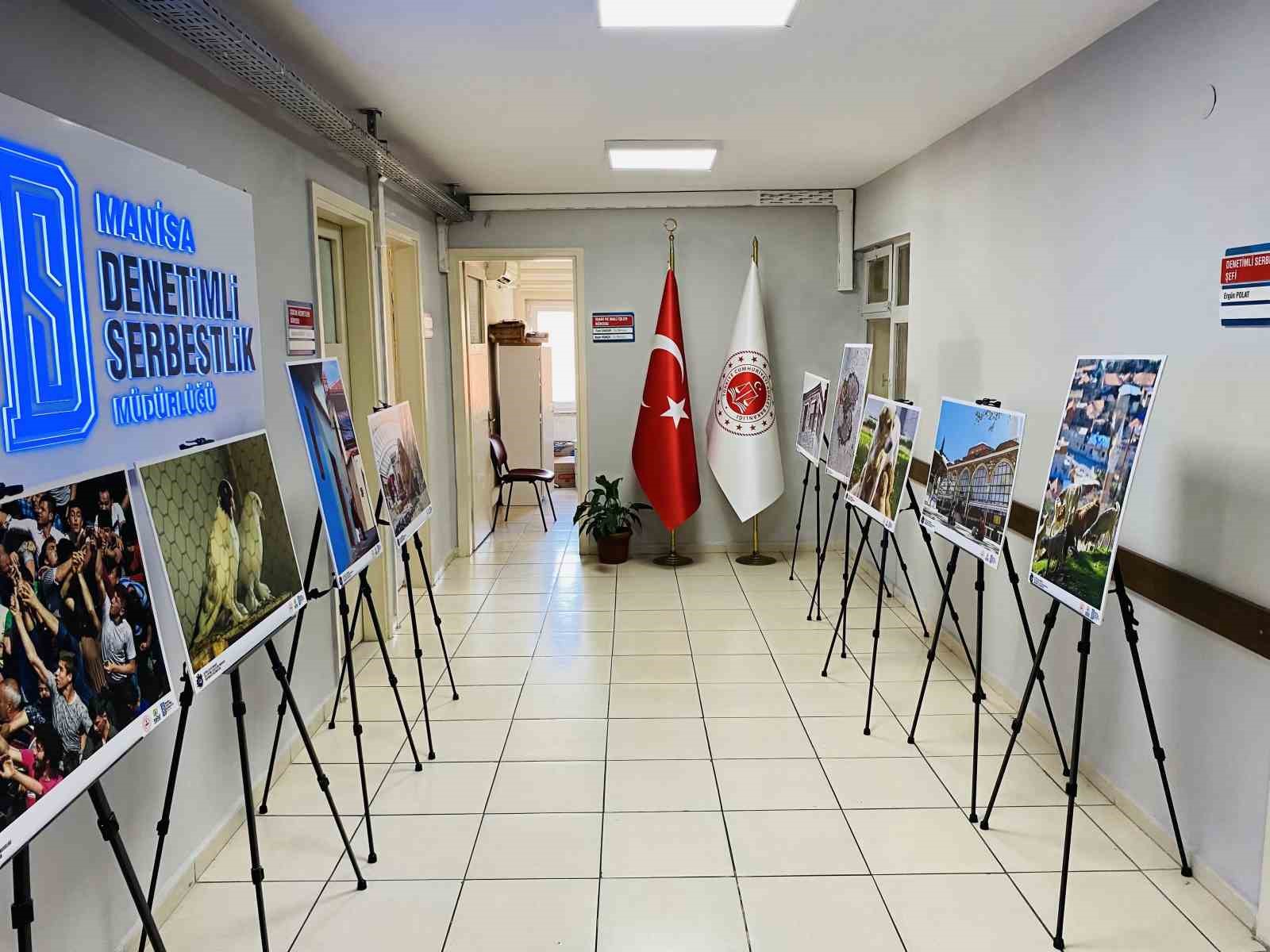 Denetimli serbestlik yükümlüleri Manisa’yı fotoğrafladı
