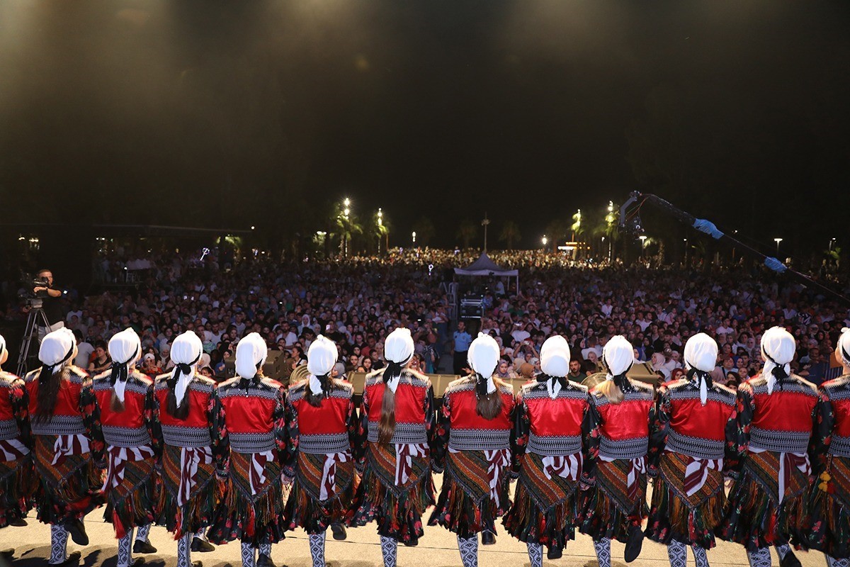 32. Uluslararası Akçaabat Müzik ve Halk Oyunları Festivali sona erdi
