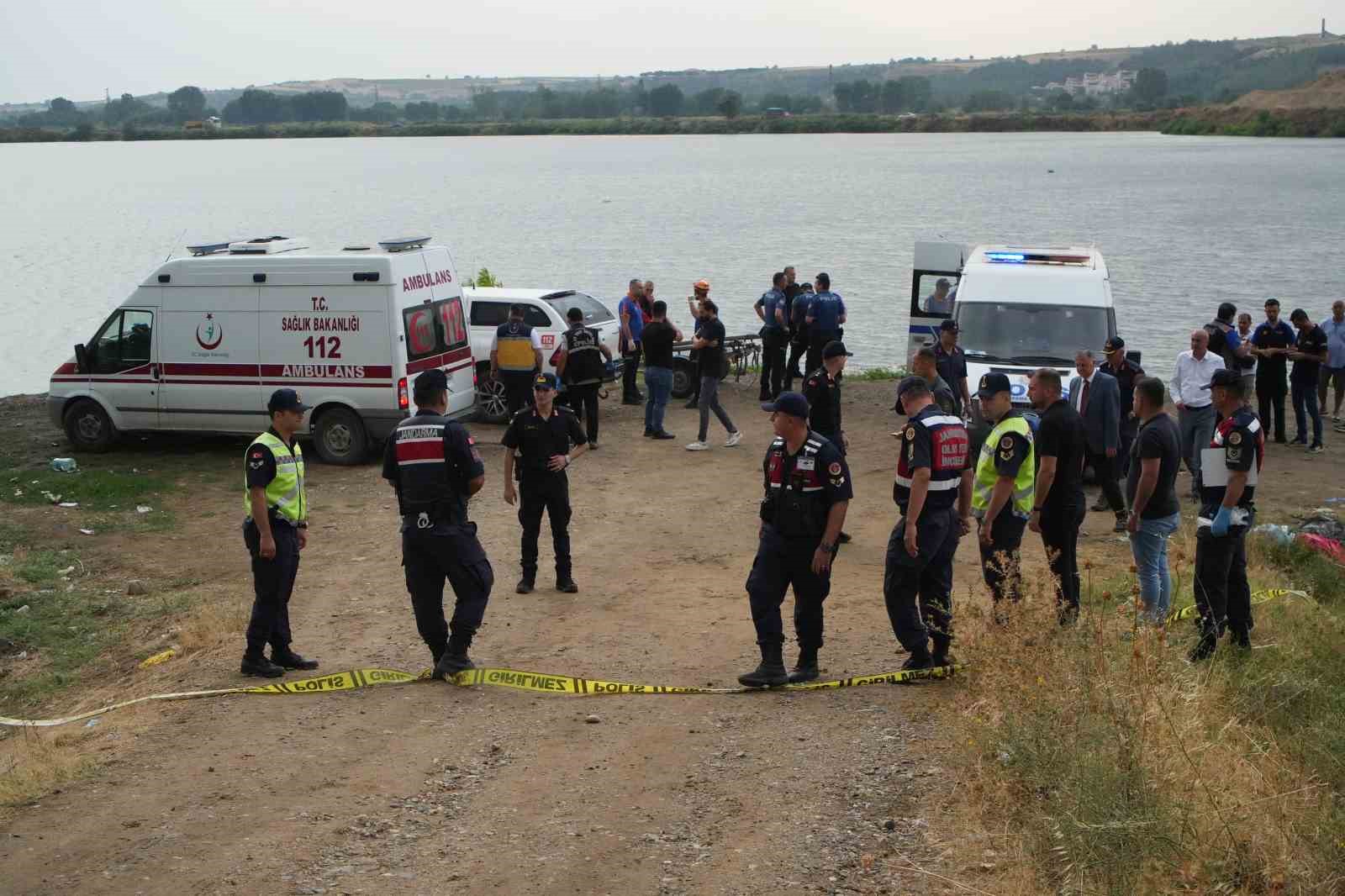 Meriç Nehri’nde boğulan iki gencin cansız bedenine ulaşıldı
