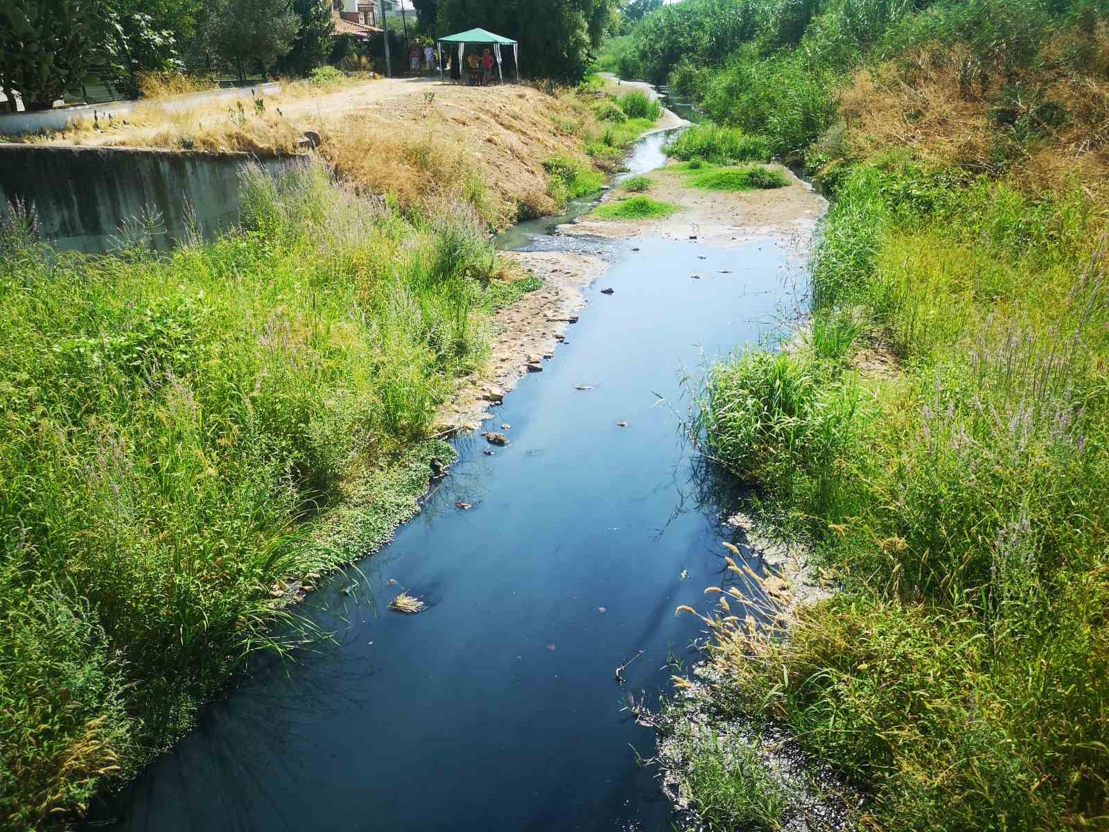 İzmir’de site sakinleri arıtma tesisi yapılmasını istiyor
