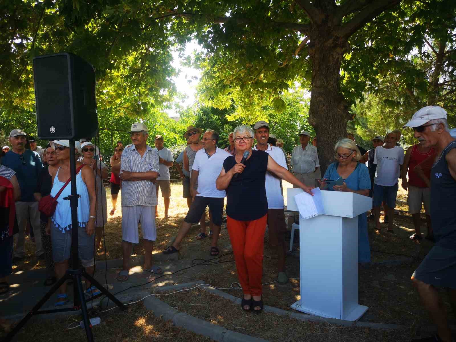 İzmir’de site sakinleri arıtma tesisi yapılmasını istiyor
