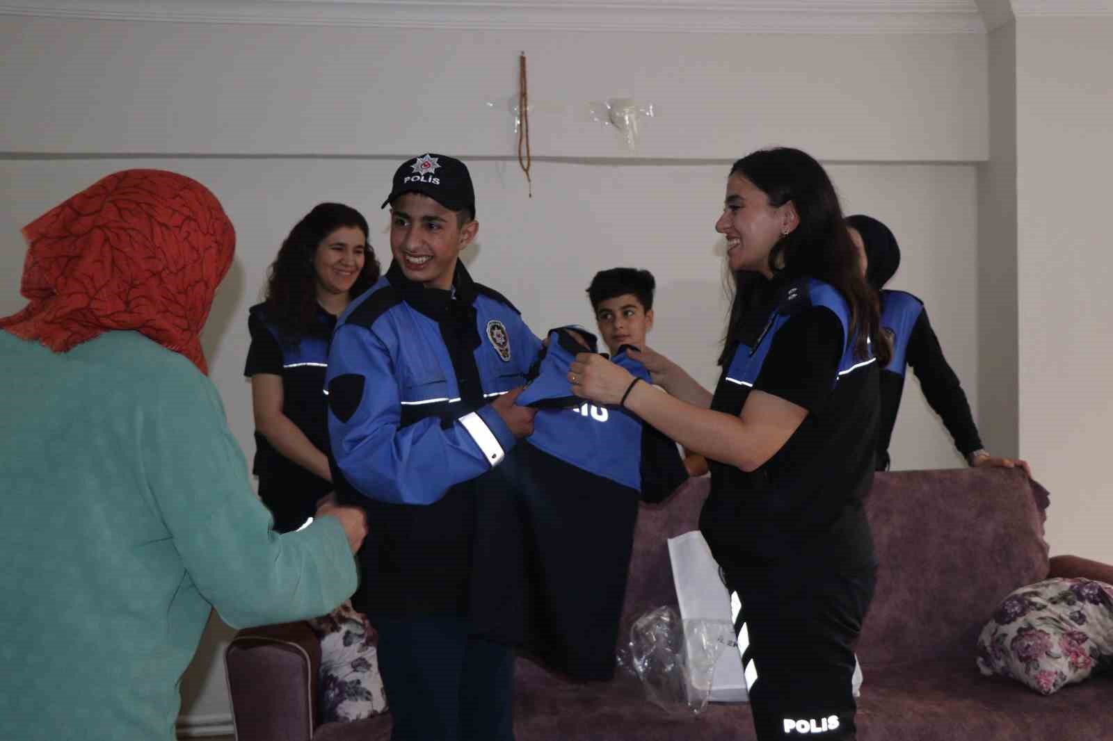 Kadir’in polis üniforma hayali gerçek oldu
