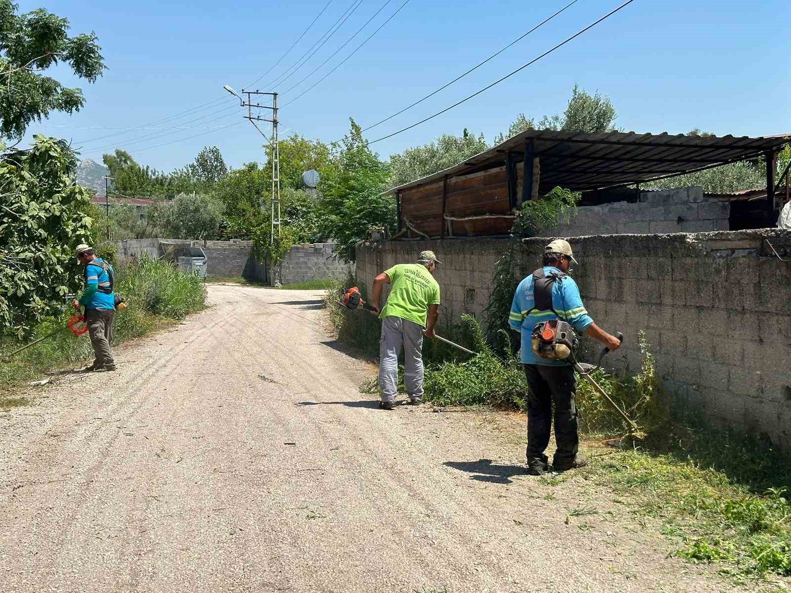 Ceyhan Belediyesi’nden Hamdilli Mahallesi’ne temizlik hamlesi
