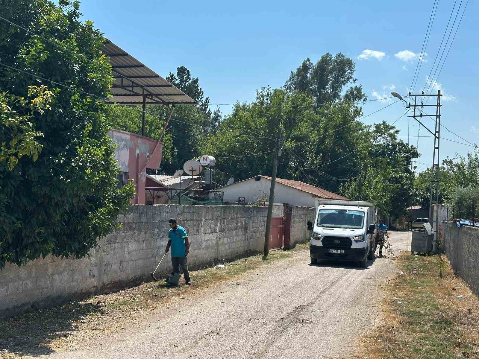 Ceyhan Belediyesi’nden Hamdilli Mahallesi’ne temizlik hamlesi
