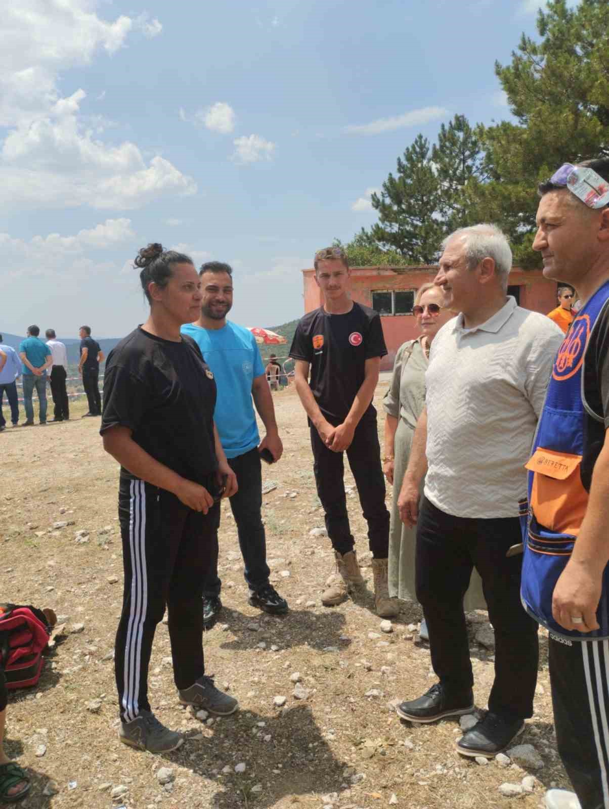 Kütahya’da Havalı Tüfek Atış Yarışmaları’na ilgi
