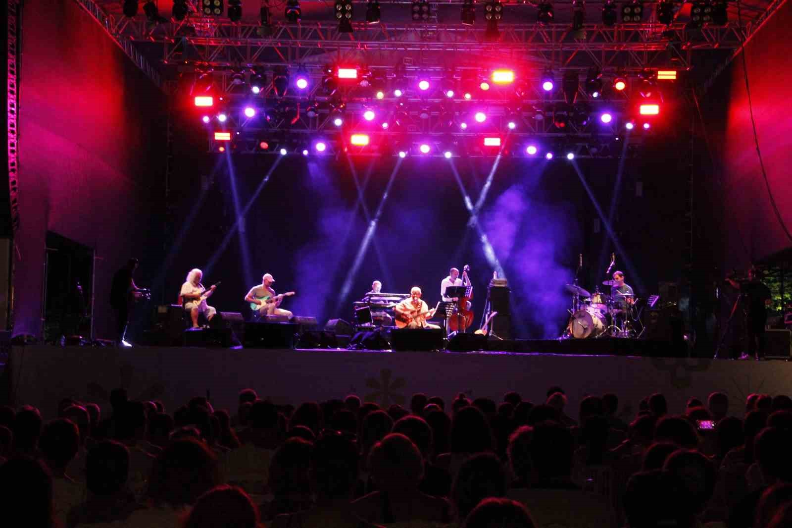 Bursa Festivali’nde yıldızlar geçidi
