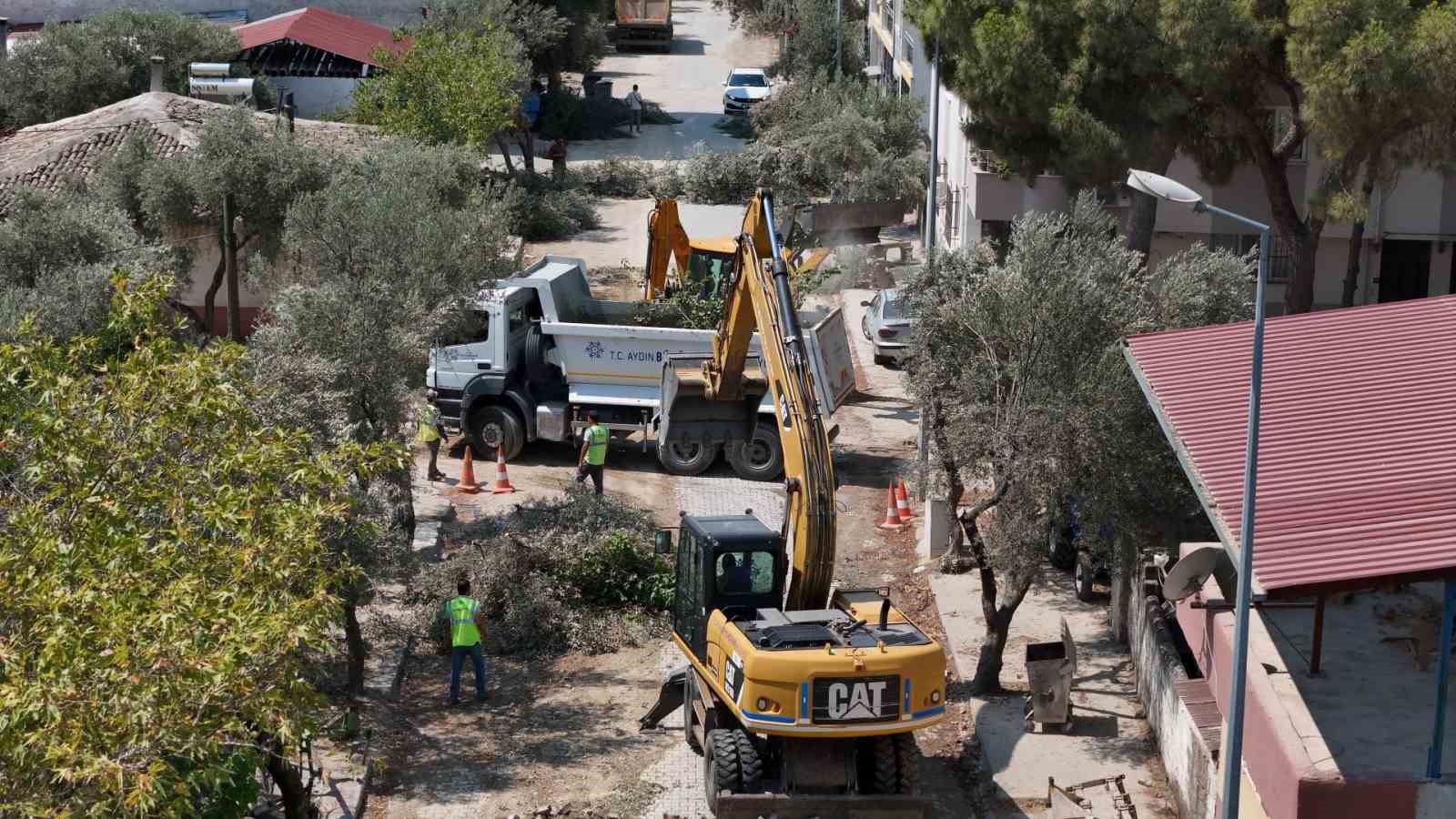 Başkan Çerçioğlu Buharkent’in yollarını yeniliyor
